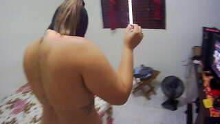 Kız arkadaşımın kız kardeşi beni ziyarete geldi ve sikine bindi