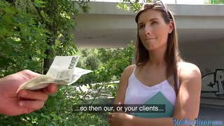 POV 장체와 귀여운 유럽인 아마추어