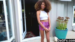 Dagfs - Unga Ebony Babe Få Sin Chans Att Knulla Vilt