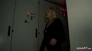 ���ී. යොවුන් හමන මගේ කුකුළා ස්තුති පක්ෂය - ජර්මානු ආධුනික