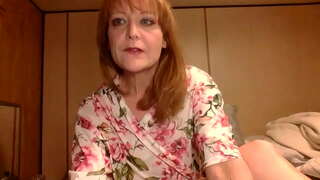 ���ີ້ເດືອນສີຂີ້ເຖົສູແລະ hubby ກະດູປຸ່ມສີຂີ້ເຖ